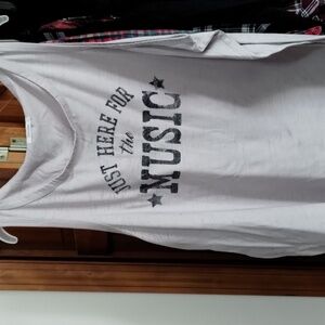 Maurices T-shirt, size 2